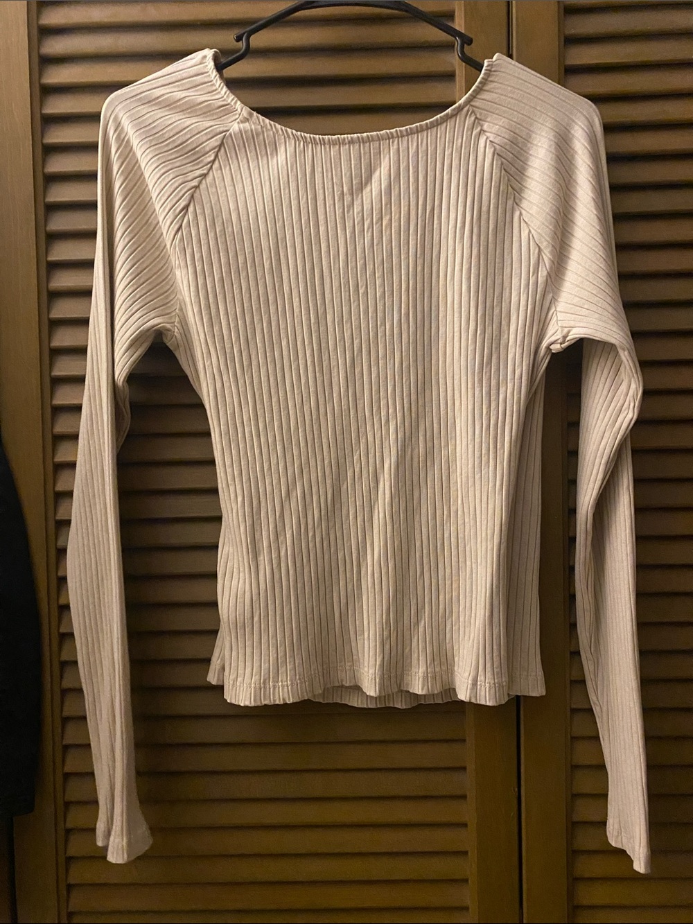 V-Neck Ribbed Long-Sleeve Top - Picture 3 of 3